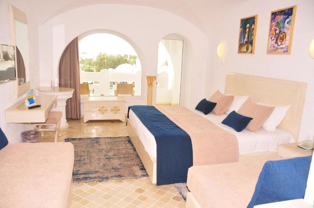 هتل لایکو حمامت